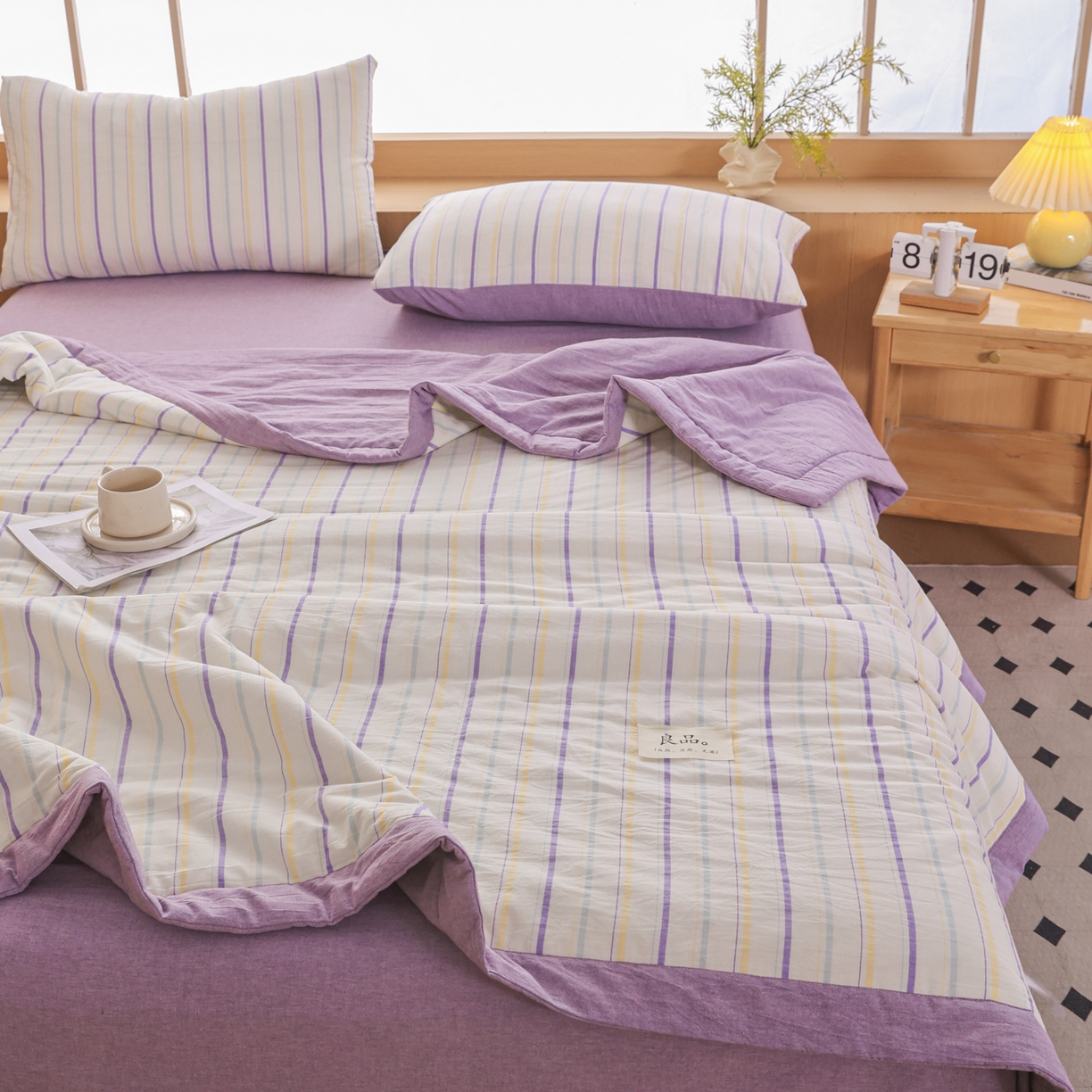 91家纺网 家纺一手货源 找家纺 尊妙被业 2026全棉色织水洗全棉棉花夏被 被子被芯 夏被四件套（竖条款） 且乐-紫
