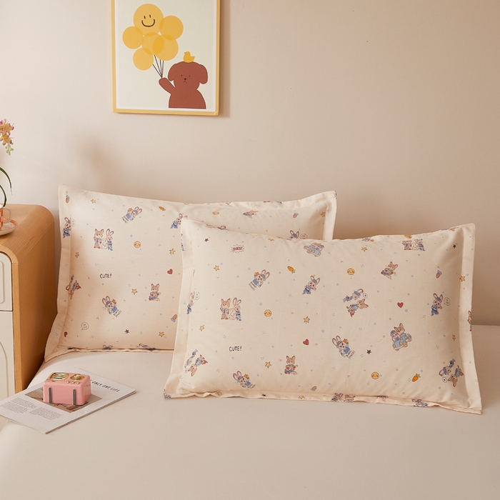 91家纺网 家纺一手货源 找家纺 翎盈家纺 2026新款卡通小清新全棉纯棉枕套成人学生儿童枕头套 疯狂世界