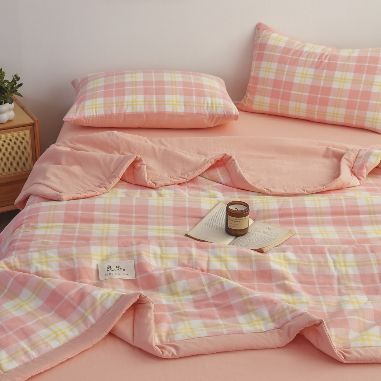 91家纺网 家纺一手货源 找家纺 尊妙被业 2026全棉色织水洗全棉棉花夏被 被子被芯 夏被四件套（格子款） 爱格