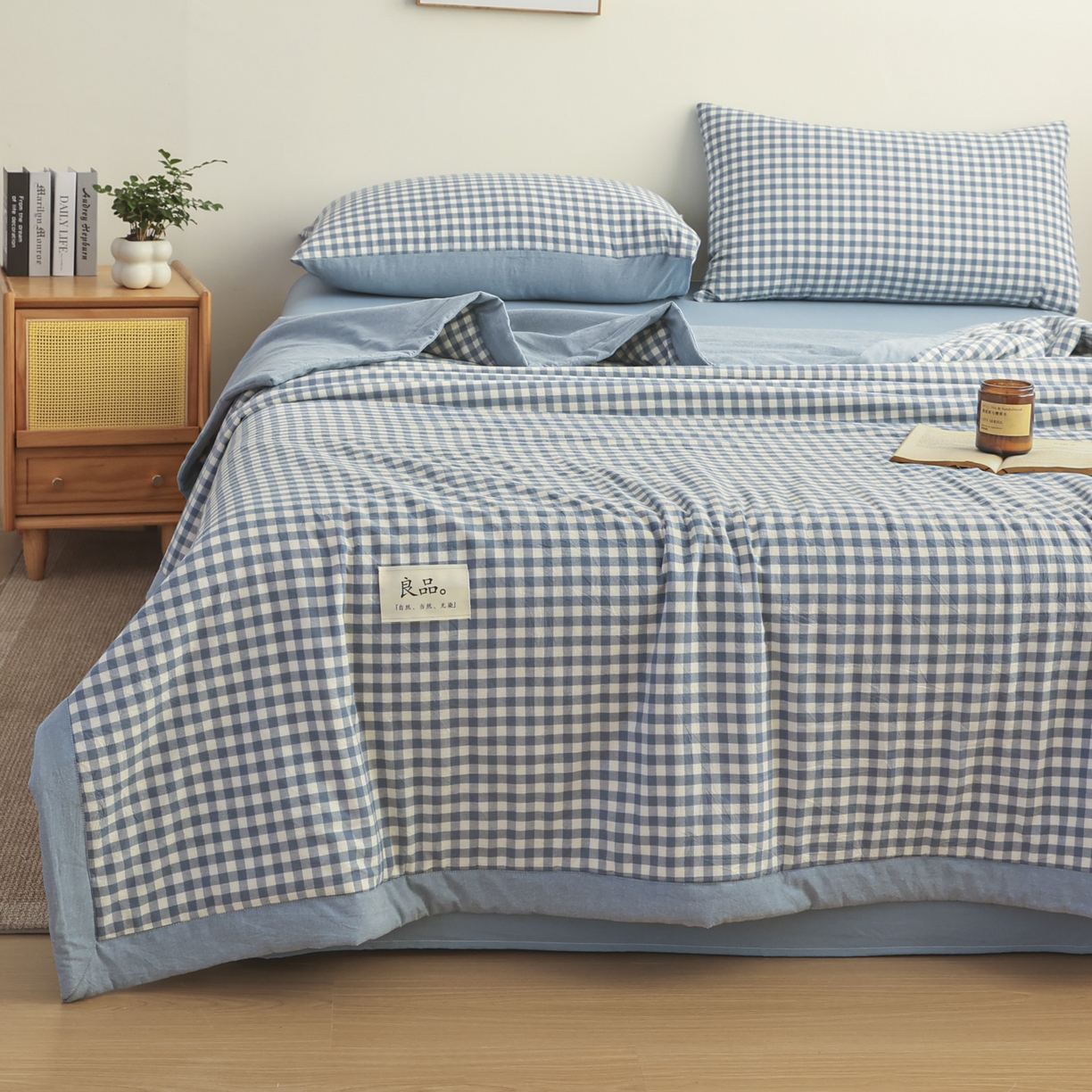 91家纺网 家纺一手货源 找家纺 尊妙被业 2026全棉色织水洗全棉棉花夏被 被子被芯 夏被四件套（格子款） 蓝小格