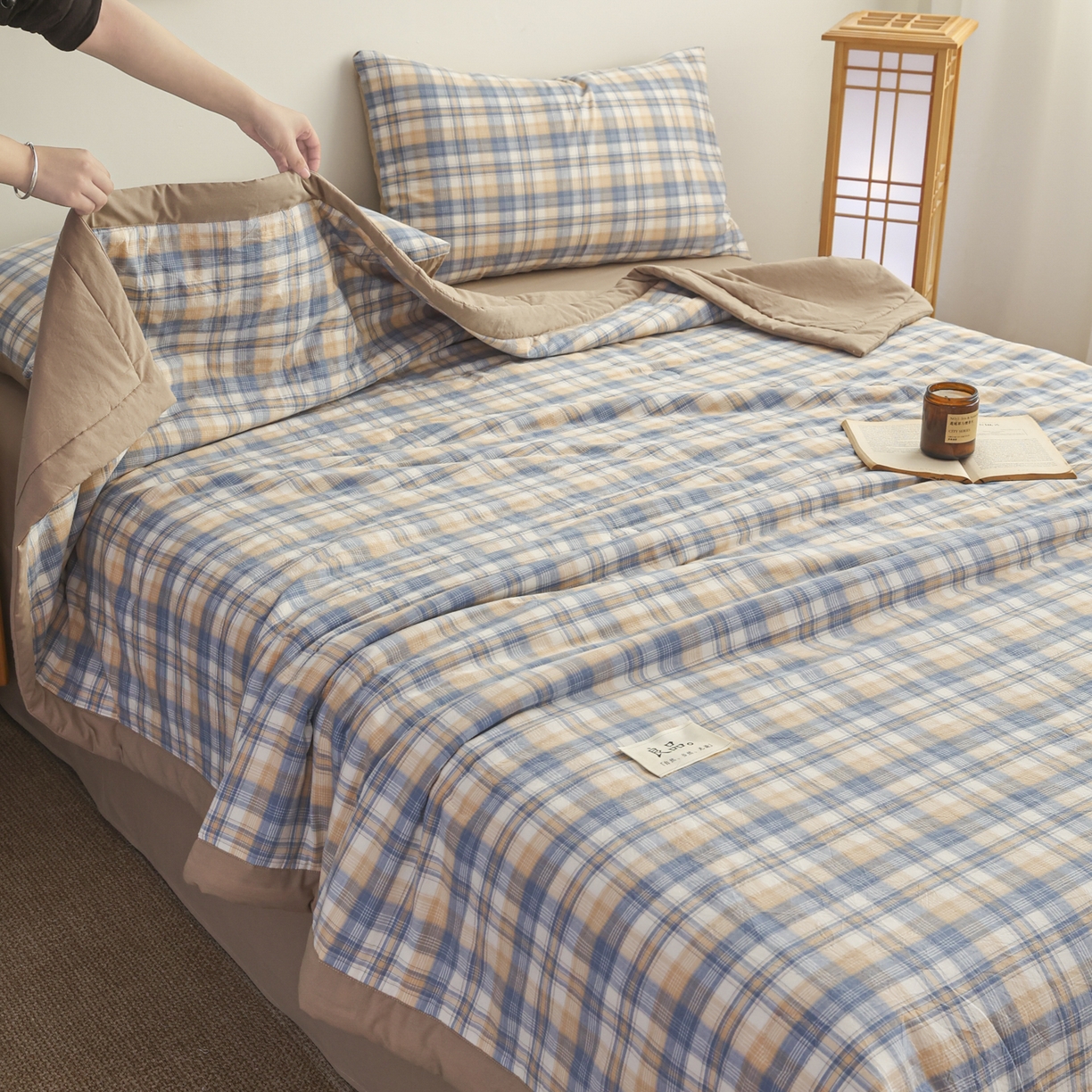 91家纺网 家纺一手货源 找家纺 尊妙被业 2026全棉色织水洗全棉棉花夏被 被子被芯 夏被四件套（格子款） 贝拉咖