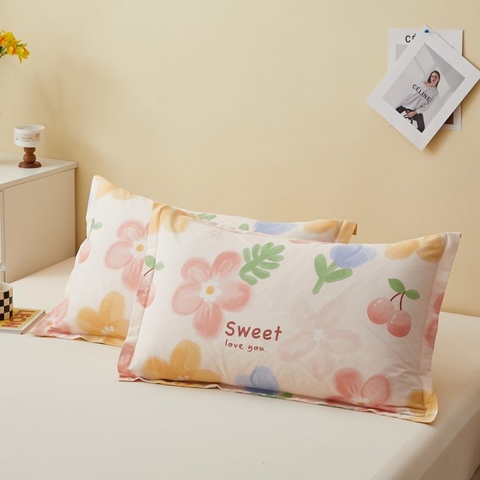 91家纺网 家纺一手货源 找家纺 翎盈家纺 2026新款卡通小清新全棉纯棉枕套成人学生儿童枕头套 花蜜悠然