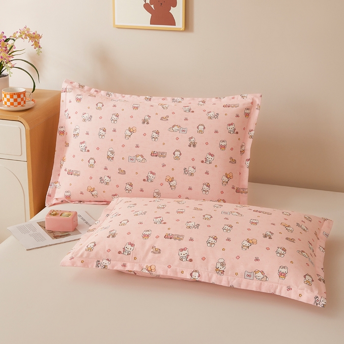 91家纺网 家纺一手货源 找家纺 翎盈家纺 2026新款卡通小清新全棉纯棉枕套成人学生儿童枕头套 凯蒂软糖-粉