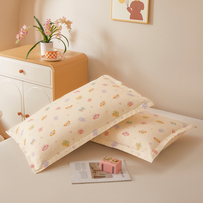 91家纺网 家纺一手货源 找家纺 翎盈家纺 2026新款卡通小清新全棉纯棉枕套成人学生儿童枕头套 玛卡世界-米