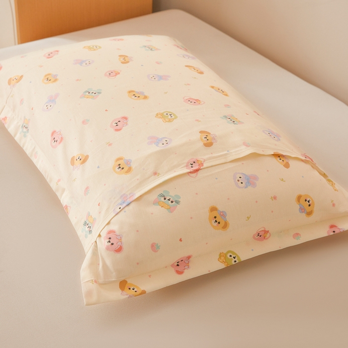 91家纺网 家纺一手货源 找家纺 翎盈家纺 2026新款卡通小清新全棉纯棉枕套成人学生儿童枕头套 玛卡世界-米