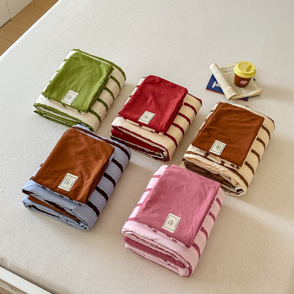 91家纺网 家纺一手货源 找家纺 上尚居 2026新款简约印花古法水洗棉四件套-摩卡 组合