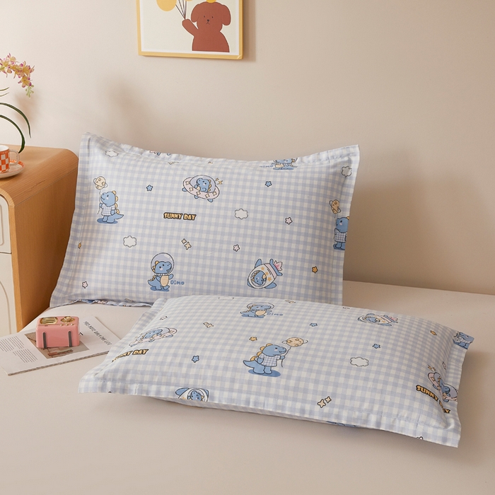91家纺网 家纺一手货源 找家纺 翎盈家纺 2026新款卡通小清新全棉纯棉枕套成人学生儿童枕头套 星际告白