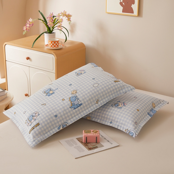 91家纺网 家纺一手货源 找家纺 翎盈家纺 2026新款卡通小清新全棉纯棉枕套成人学生儿童枕头套 星际告白