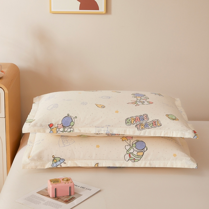 91家纺网 家纺一手货源 找家纺 翎盈家纺 2026新款卡通小清新全棉纯棉枕套成人学生儿童枕头套 星际仔仔