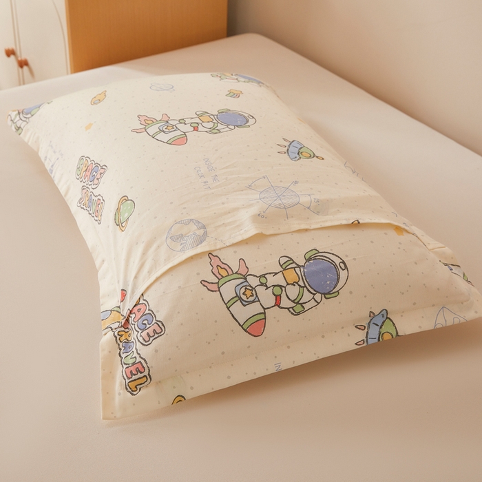 91家纺网 家纺一手货源 找家纺 翎盈家纺 2026新款卡通小清新全棉纯棉枕套成人学生儿童枕头套 星际仔仔