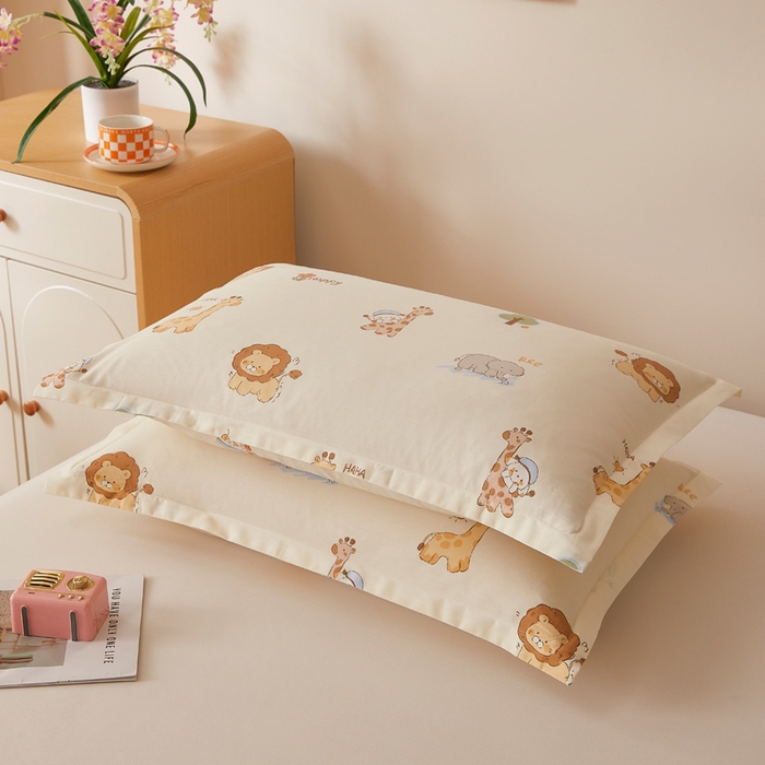 91家纺网 家纺一手货源 找家纺 翎盈家纺 2026新款卡通小清新全棉纯棉枕套成人学生儿童枕头套 游乐园