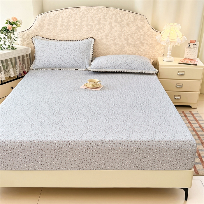 91家纺网 家纺一手货源 找家纺 梦舒羽 2026新款A类云朵棉亲肤四季款床笠席梦思床罩全包床单三件套 满天星-蓝