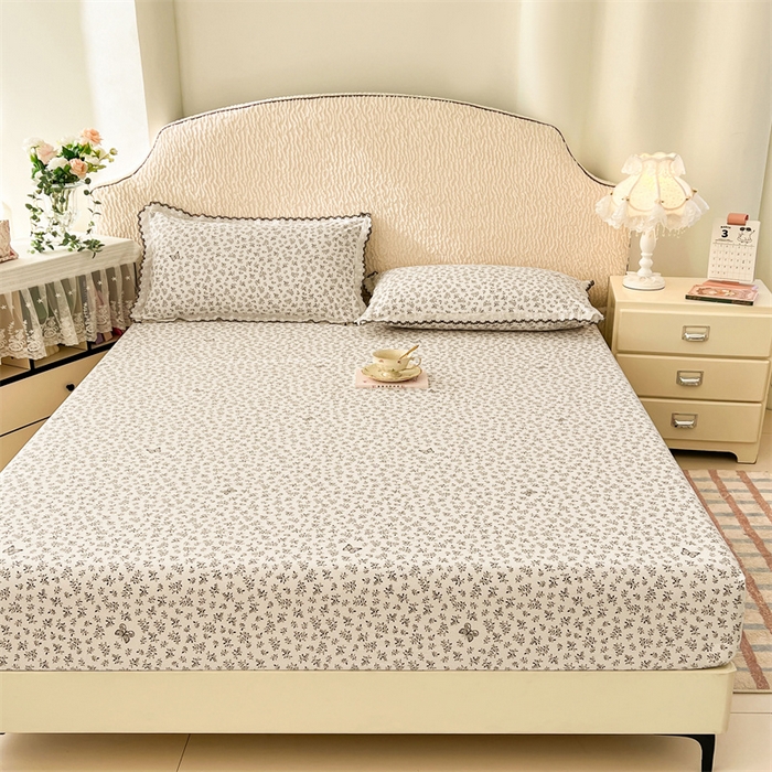 91家纺网 家纺一手货源 找家纺 梦舒羽 2026新款A类云朵棉亲肤四季款床笠席梦思床罩全包床单三件套 花间迷离