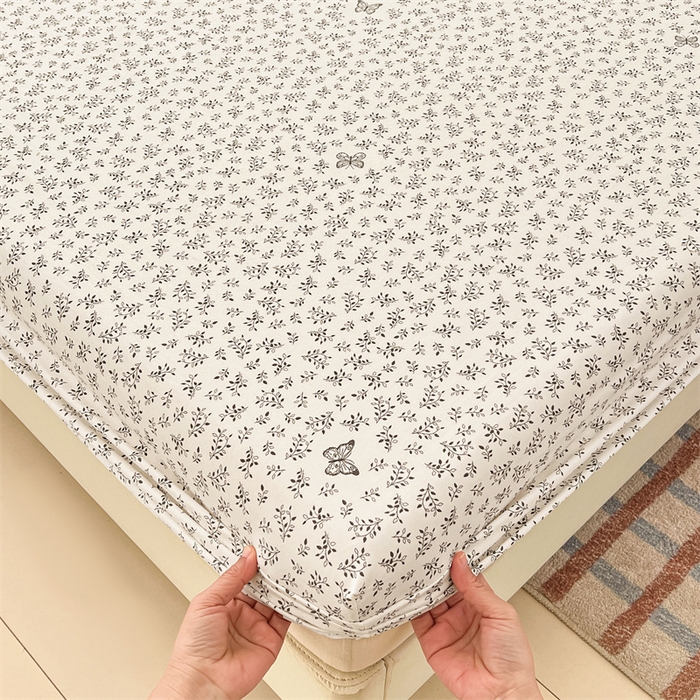 91家纺网 家纺一手货源 找家纺 梦舒羽 2026新款A类云朵棉亲肤四季款床笠席梦思床罩全包床单三件套 花间迷离