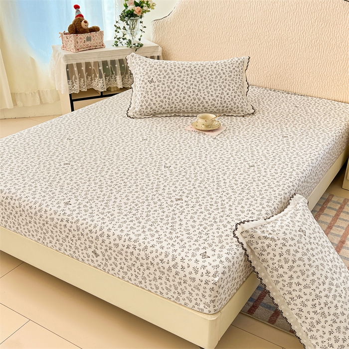 91家纺网 家纺一手货源 找家纺 梦舒羽 2026新款A类云朵棉亲肤四季款床笠席梦思床罩全包床单三件套 花间迷离