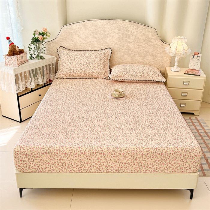 91家纺网 家纺一手货源 找家纺 梦舒羽 2026新款A类云朵棉亲肤四季款床笠席梦思床罩全包床单三件套 芊芊花海