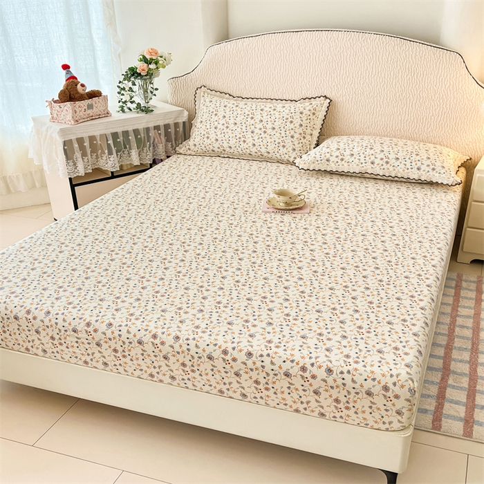 91家纺网 家纺一手货源 找家纺 梦舒羽 2026新款A类云朵棉亲肤四季款床笠席梦思床罩全包床单三件套 花蔓清风