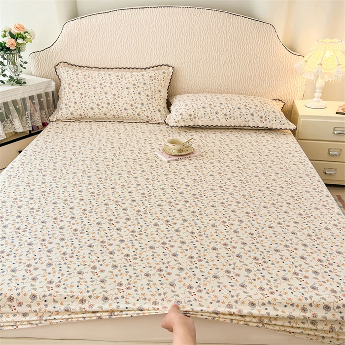 91家纺网 家纺一手货源 找家纺 梦舒羽 2026新款A类云朵棉亲肤四季款床笠席梦思床罩全包床单三件套 花蔓清风