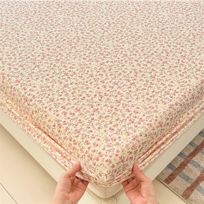 91家纺网 家纺一手货源 找家纺 梦舒羽 2026新款A类云朵棉亲肤四季款床笠席梦思床罩全包床单三件套 芊芊花海