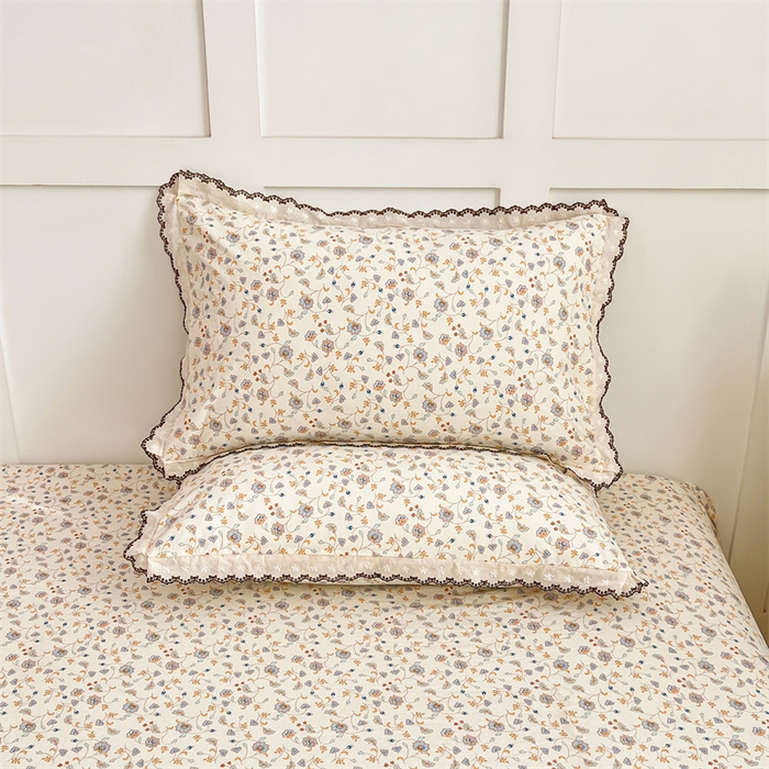 91家纺网 家纺一手货源 找家纺 梦舒羽 2026新款A类云朵棉蕾丝花边枕套宿舍单人单只一只装枕芯 花蔓清风（单层蕾丝花边）