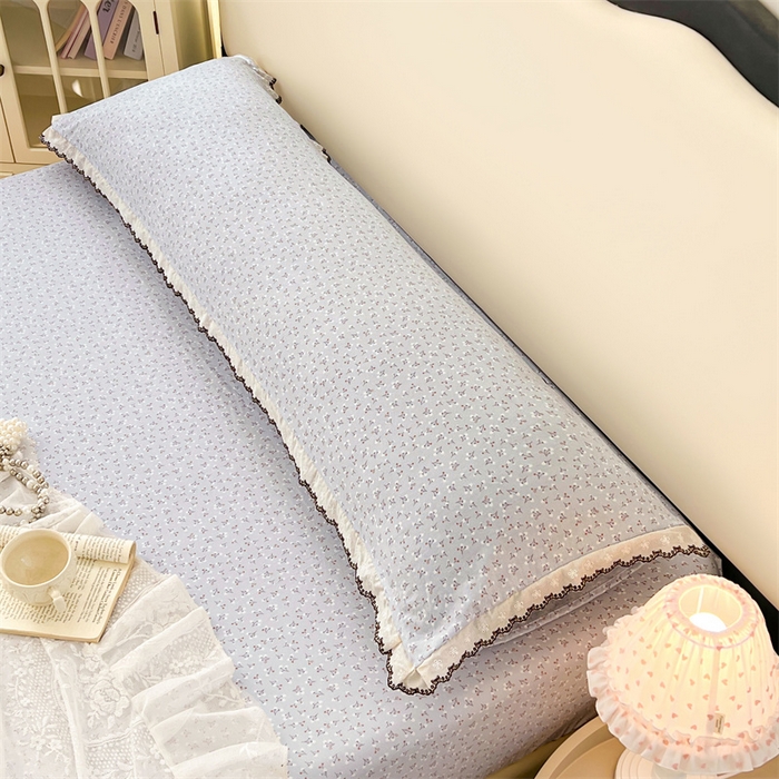 91家纺网 家纺一手货源 找家纺 梦舒羽 2026新款A类云朵棉蕾丝花边枕套宿舍情侣双人加长枕芯内胆套 满天星-蓝（单层蕾丝花边）