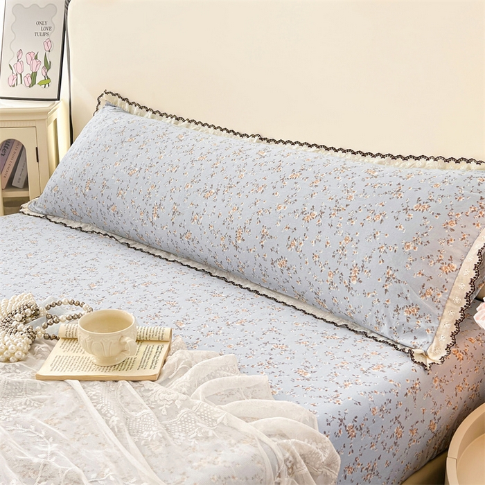 91家纺网 家纺一手货源 找家纺 梦舒羽 2026新款A类云朵棉蕾丝花边枕套宿舍情侣双人加长枕芯内胆套 兰亭序-蓝（单层蕾丝花边）