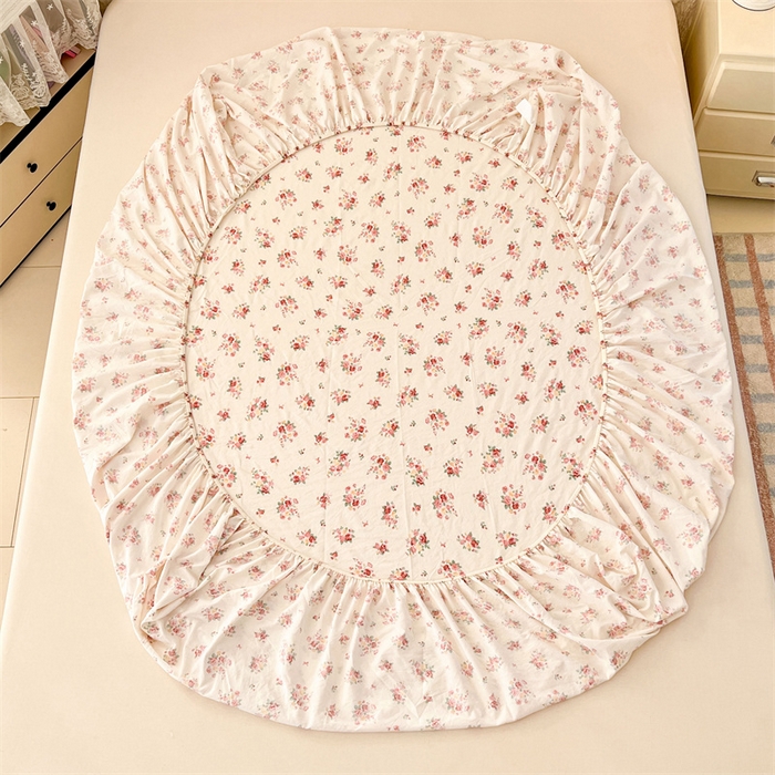 91家纺网 家纺一手货源 找家纺 圣比熊 2026新款A类云朵棉亲肤四季款床笠席梦思床罩全包床单三件套 粉黛花园