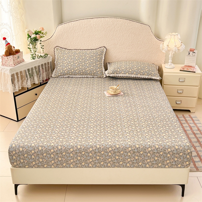 91家纺网 家纺一手货源 找家纺 圣比熊 2026新款A类云朵棉亲肤四季款床笠席梦思床罩全包床单三件套 海棠花开