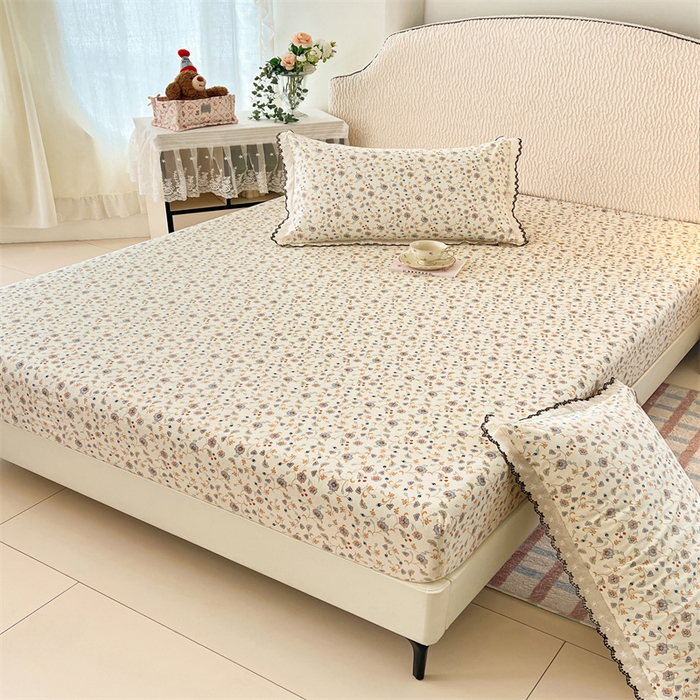 91家纺网 家纺一手货源 找家纺 圣比熊 2026新款A类云朵棉亲肤四季款床笠席梦思床罩全包床单三件套 花蔓清风