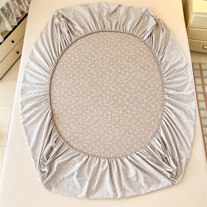 91家纺网 家纺一手货源 找家纺 圣比熊 2026新款A类云朵棉亲肤四季款床笠席梦思床罩全包床单三件套 花无归期