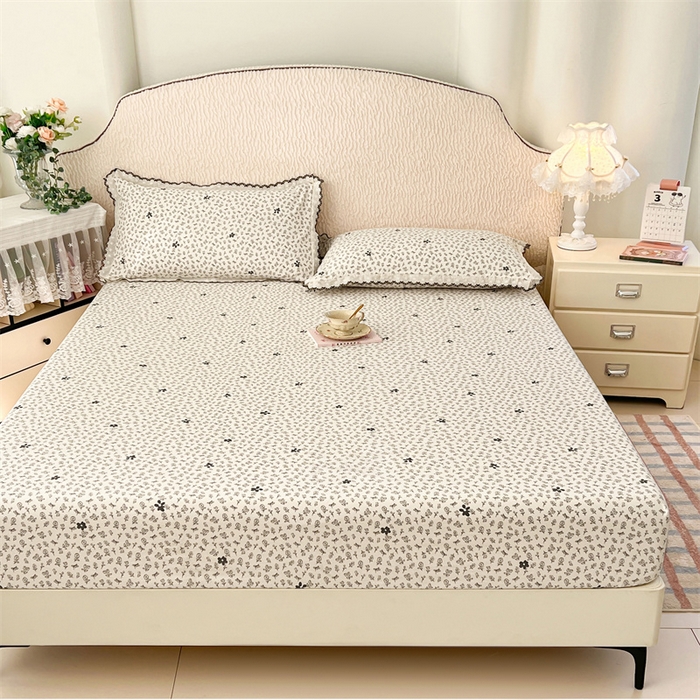 91家纺网 家纺一手货源 找家纺 圣比熊 2026新款A类云朵棉亲肤四季款床笠席梦思床罩全包床单三件套 花无意