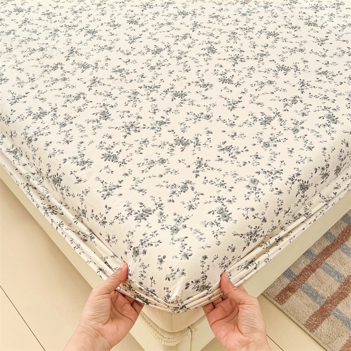 91家纺网 家纺一手货源 找家纺 圣比熊 2026新款A类云朵棉亲肤四季款床笠席梦思床罩全包床单三件套 兰亭序-灰