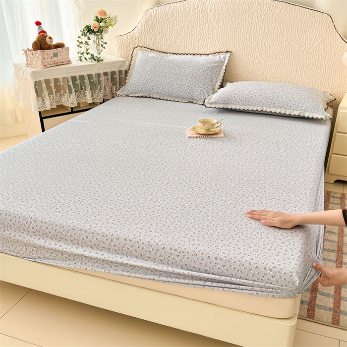 91家纺网 家纺一手货源 找家纺 圣比熊 2026新款A类云朵棉亲肤四季款床笠席梦思床罩全包床单三件套 满天星-蓝