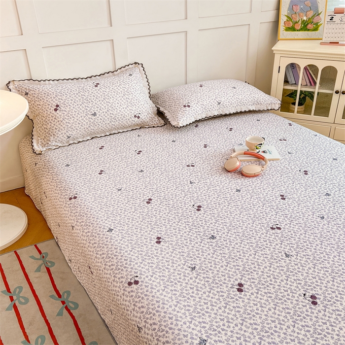 91家纺网 家纺一手货源 找家纺 圣比熊 2026新款A类云朵棉床单亲肤四季款席梦思床罩全包床单三件套 蝴蝶梦境