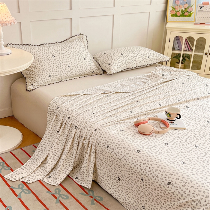 91家纺网 家纺一手货源 找家纺 圣比熊 2026新款A类云朵棉床单亲肤四季款席梦思床罩全包床单三件套 花无意