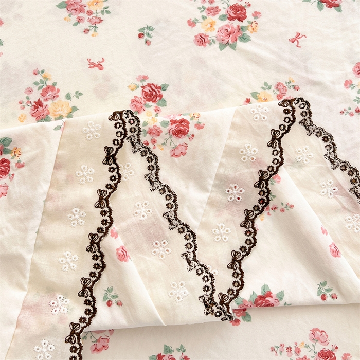 91家纺网 家纺一手货源 找家纺 圣比熊 2026新款A类云朵棉蕾丝花边枕套宿舍情侣双人加长枕芯内胆套 粉黛花园（单层蕾丝花边）