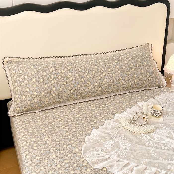 91家纺网 家纺一手货源 找家纺 圣比熊 2026新款A类云朵棉蕾丝花边枕套宿舍情侣双人加长枕芯内胆套 海棠花开（单层蕾丝花边）