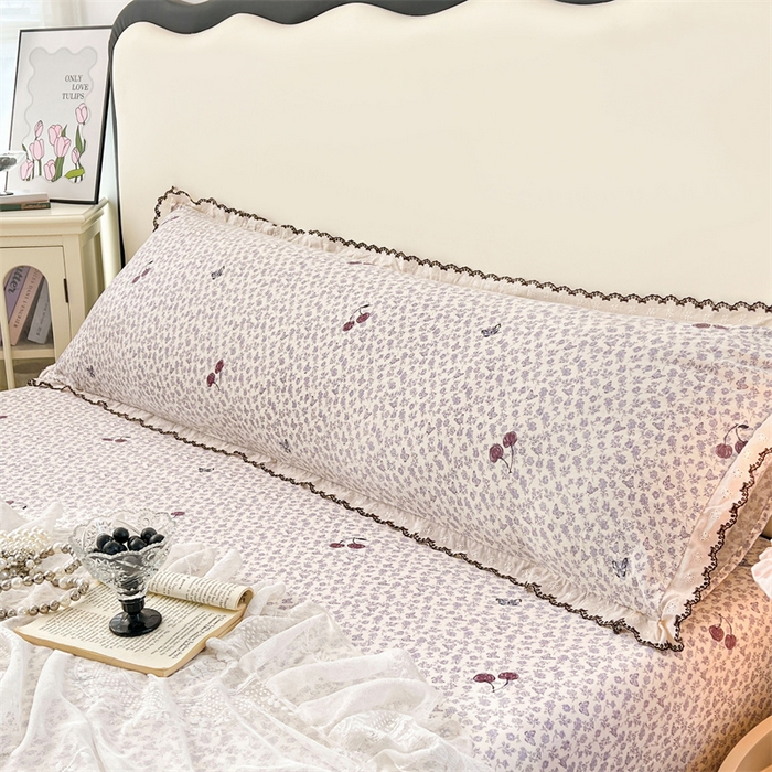 91家纺网 家纺一手货源 找家纺 圣比熊 2026新款A类云朵棉蕾丝花边枕套宿舍情侣双人加长枕芯内胆套 蝴蝶梦境（单层蕾丝花边）