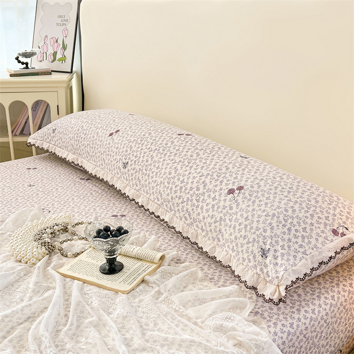 91家纺网 家纺一手货源 找家纺 圣比熊 2026新款A类云朵棉蕾丝花边枕套宿舍情侣双人加长枕芯内胆套 蝴蝶梦境（单层蕾丝花边）