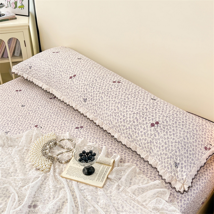 91家纺网 家纺一手货源 找家纺 圣比熊 2026新款A类云朵棉蕾丝花边枕套宿舍情侣双人加长枕芯内胆套 蝴蝶梦境（单层蕾丝花边）