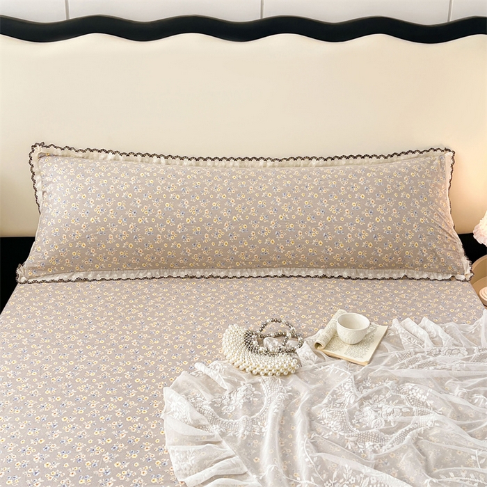 91家纺网 家纺一手货源 找家纺 圣比熊 2026新款A类云朵棉蕾丝花边枕套宿舍情侣双人加长枕芯内胆套 花无归期（单层蕾丝花边）