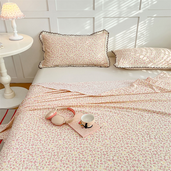 91家纺网 家纺一手货源 找家纺 圣比熊 2026新款A类云朵棉床单亲肤四季款席梦思床罩全包床单三件套 芊芊花海