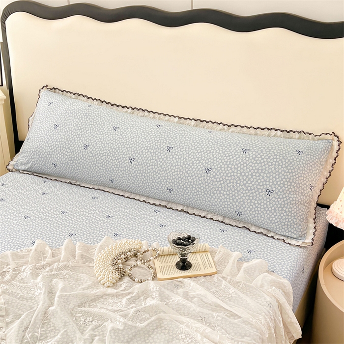 91家纺网 家纺一手货源 找家纺 圣比熊 2026新款A类云朵棉蕾丝花边枕套宿舍情侣双人加长枕芯内胆套 花屿轻梦（单层蕾丝花边）