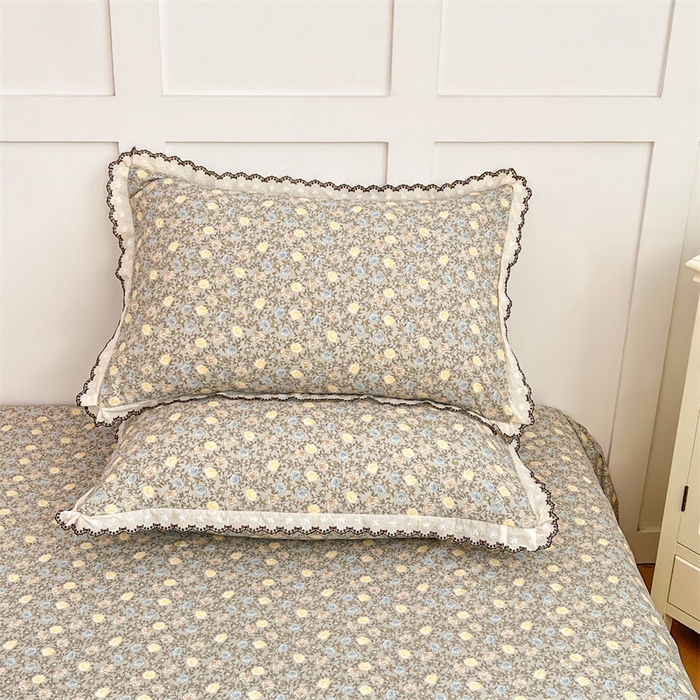 91家纺网 家纺一手货源 找家纺 圣比熊 2026新款A类云朵棉蕾丝花边枕套宿舍单人单只一只装枕芯内胆套 海棠花开（单层蕾丝花边）