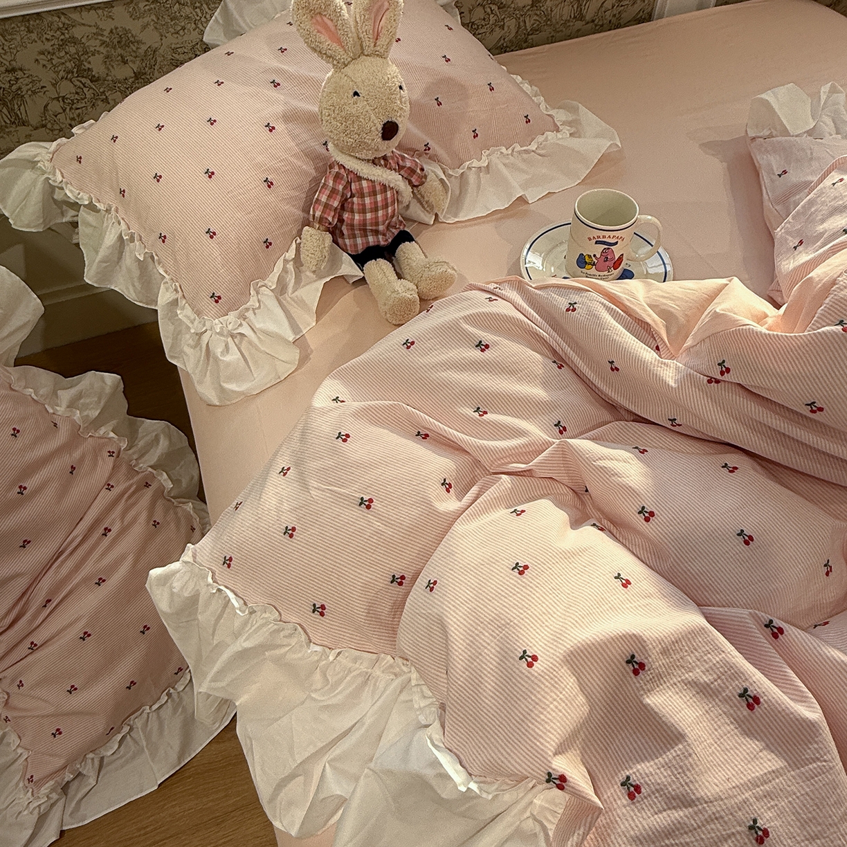 91家纺网 家纺一手货源 找家纺 （总）觅糖家纺 2026新款全棉水洗棉色织提花四件套-樱桃甜梦（会员-5）