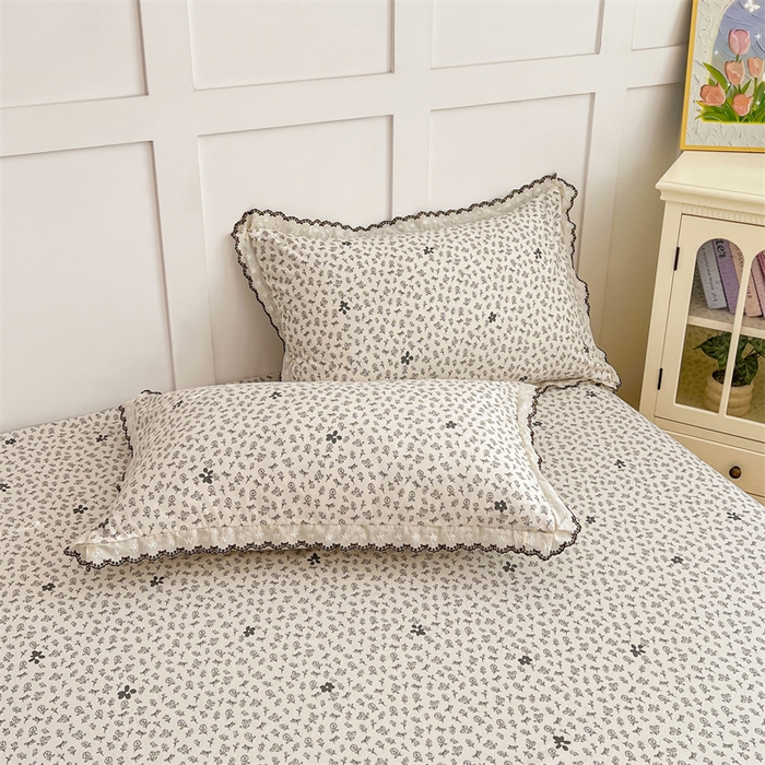 91家纺网 家纺一手货源 找家纺 圣比熊 2026新款A类云朵棉蕾丝花边枕套宿舍单人单只一只装枕芯内胆套 花无意（单层蕾丝花边）