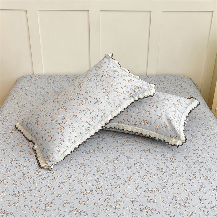 91家纺网 家纺一手货源 找家纺 圣比熊 2026新款A类云朵棉蕾丝花边枕套宿舍单人单只一只装枕芯内胆套 兰亭序-蓝（单层蕾丝花边）