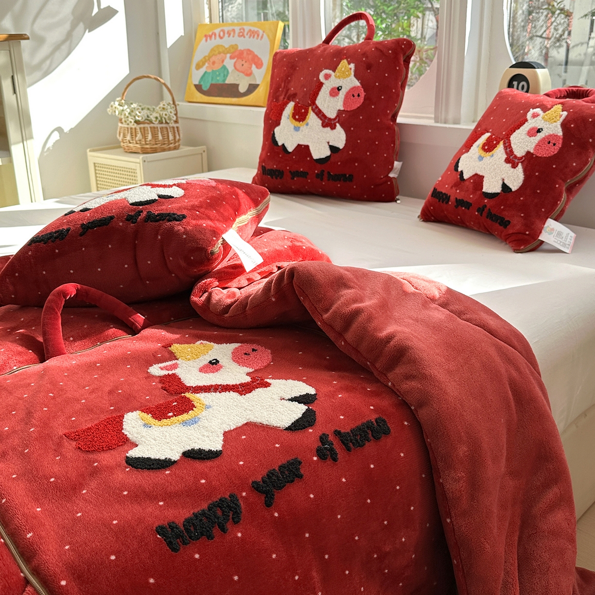 91家纺网 家纺一手货源 找家纺 【1.30周五秒杀 九人助力0.01带回家】牛奶绒小马家族抱枕被