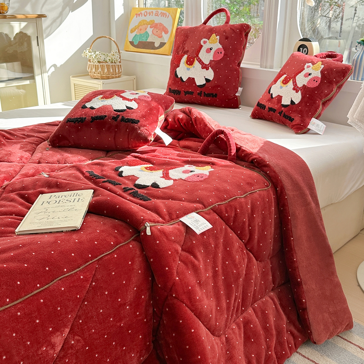 91家纺网 家纺一手货源 找家纺 【1.30周五秒杀 九人助力0.01带回家】牛奶绒小马家族抱枕被