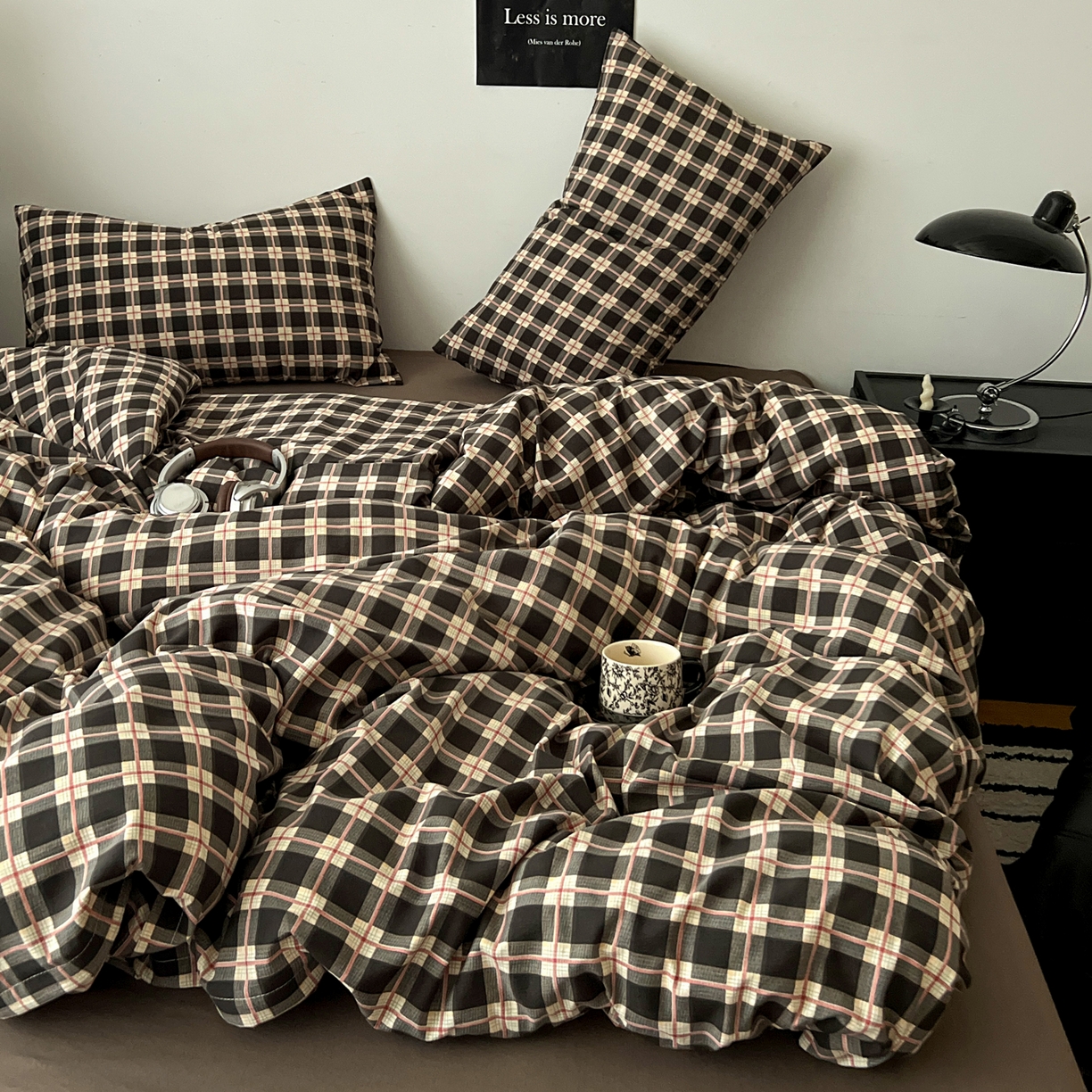 91家纺网 家纺一手货源 找家纺 你好美丽 2026新款130克高克重格调简麻水洗四件套（暗合） 格调黑格